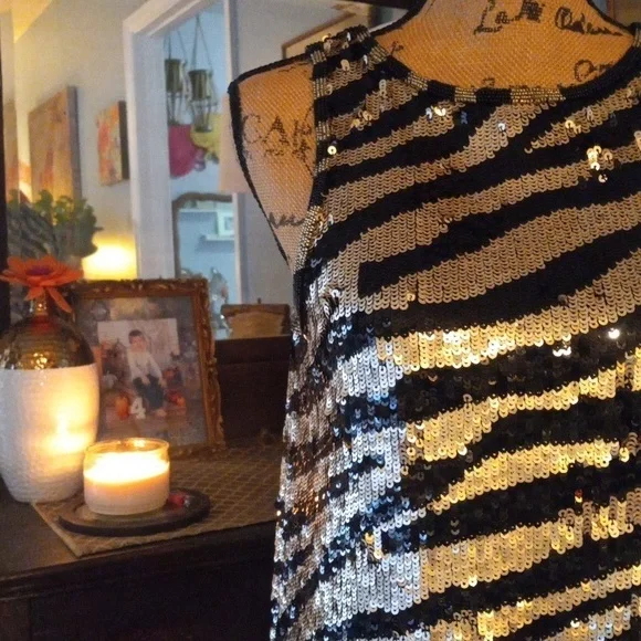 Trina Turk Quartz Black and Gold Zebra Stripe Sequin Mini Shift Dress NWT - Picture 3 of 15